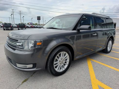 Used 2019 Ford Flex SEL w/ Equipment Group 202A AWD/4WD image 3