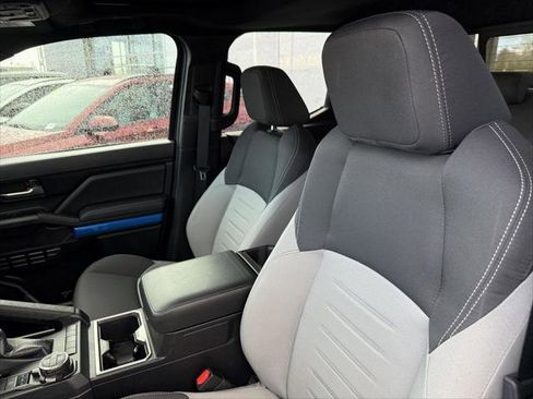 Certified 2025 Toyota Tacoma TRD Off-Road w/ TRD Off Road Upgrade Package image 16