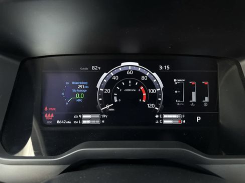 Used 2024 Toyota Tundra Limited w/ TRD Off-Road Package image 17