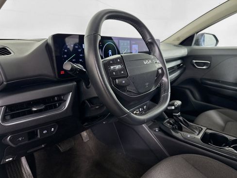 Used 2025 Kia K4 EX image 22