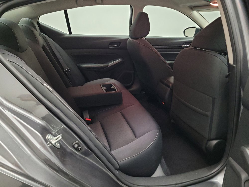 Used 2025 Nissan Altima 2.5 SV FWD image 19