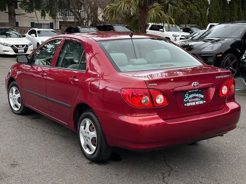 Used 2005 Toyota Corolla Sedan image 4