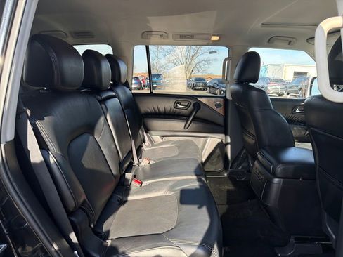 Used 2024 Nissan Armada SL image 36