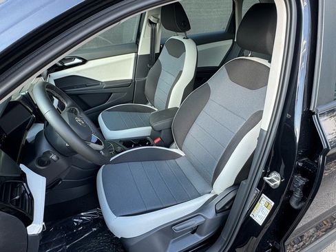 New 2025 Volkswagen Taos S image 20