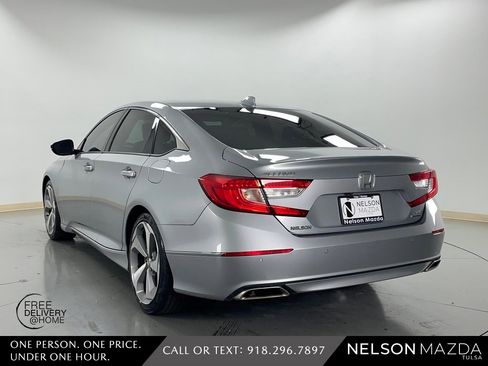Used 2019 Honda Accord Touring image 8