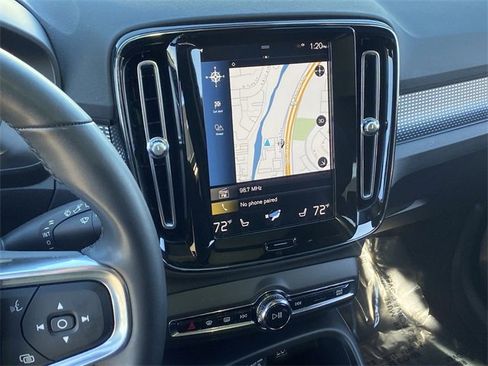 Used 2022 Volvo XC40 T5 R-Design w/ Advanced Package image 29
