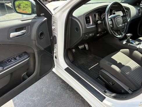 Used 2021 Dodge Charger Scat Pack w/ Driver Convenience Group RWD image 23
