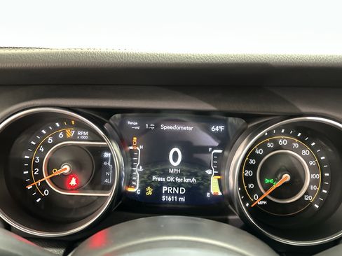 Used 2021 Jeep Gladiator Overland w/ Uconnect 4C Nav & Sound Group image 26