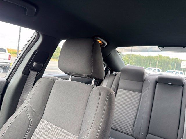 Used 2019 Dodge Charger SXT w/ Cold Weather Package AWD/4WD image 26