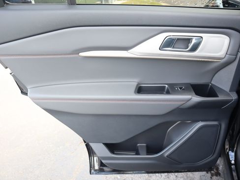 New 2026 Ford Explorer Active image 17