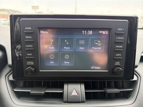 Used 2019 Toyota RAV4 XLE FWD image 12