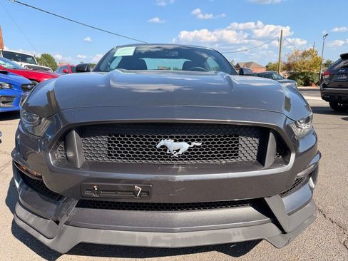 Used 2015 Ford Mustang Coupe RWD image 4