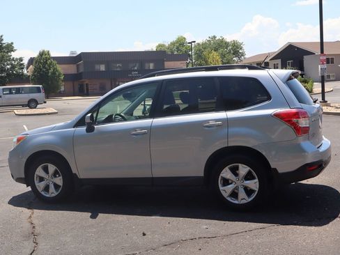 Used 2015 Subaru Forester 2.5i Limited AWD/4WD image 8