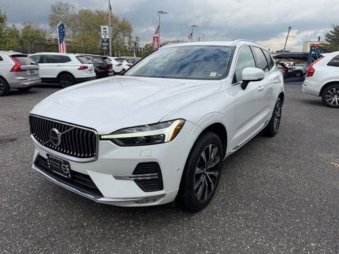 Certified 2023 Volvo XC60 B5 Plus w/ Climate Package AWD/4WD image 1