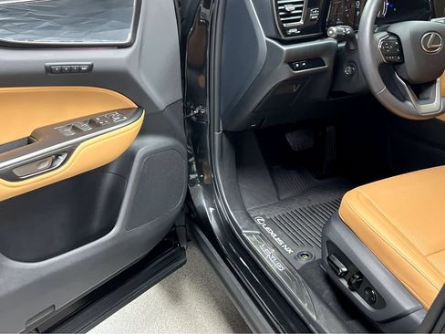 Certified 2025 Lexus NX 350 AWD w/ Accessory Package (2T) image 8