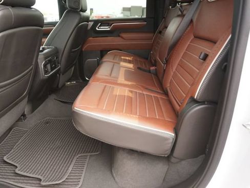 Used 2025 GMC Sierra 2500 Denali Ultimate AWD/4WD image 13