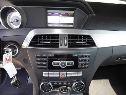 Used 2014 Mercedes-Benz C 250 Sedan image 14