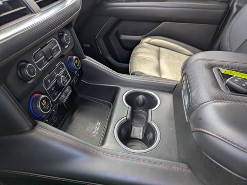Certified 2022 Chevrolet Tahoe RST w/ Sport Performance Package AWD/4WD image 28
