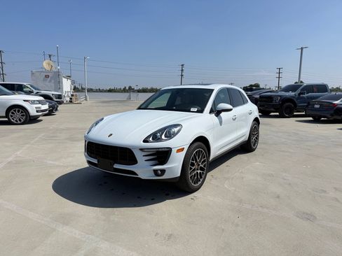 Used 2018 Porsche Macan S w/ Premium Package Plus AWD/4WD image 1