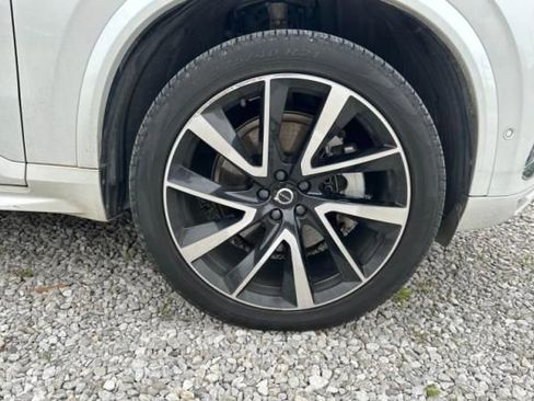 Used 2024 Volvo XC90 B6 Ultimate AWD/4WD image 11
