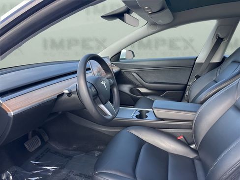 Used 2021 Tesla Model 3 Long Range image 9