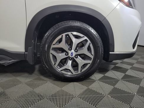 Used 2019 Subaru Forester Premium AWD/4WD image 14