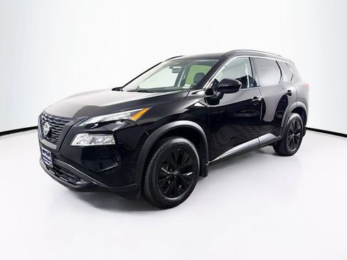 Certified 2023 Nissan Rogue SV w/ SV Premium B Package image 3