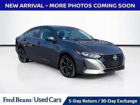 Used 2024 Nissan Sentra SV image 1