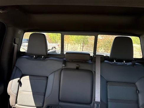 Used 2022 GMC Sierra 2500 Denali w/ Denali Ultimate Package AWD/4WD image 35