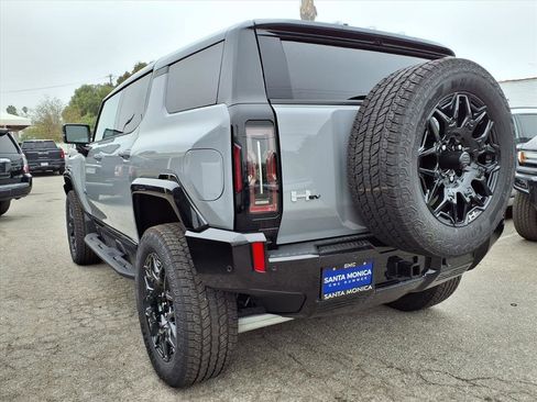 Used 2026 GMC Hummer EV SUV image 9