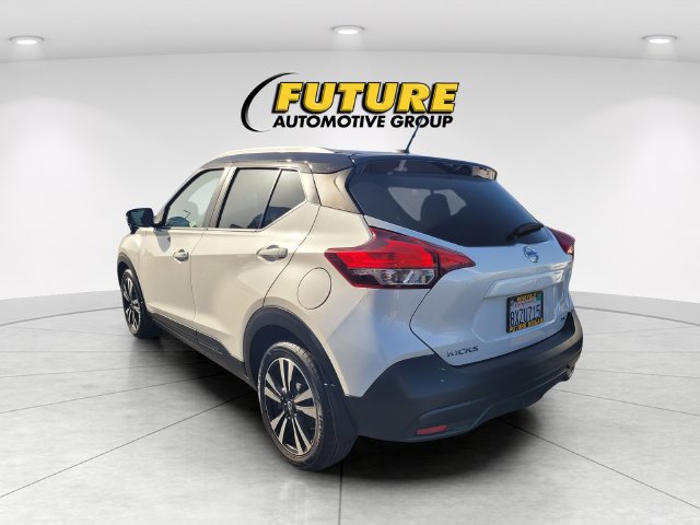 Used 2018 Nissan Kicks SV FWD image 4