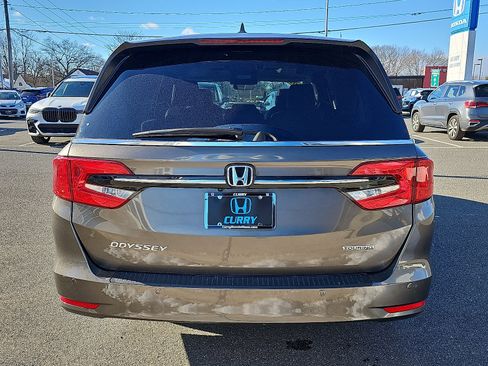 Used 2023 Honda Odyssey Touring image 5