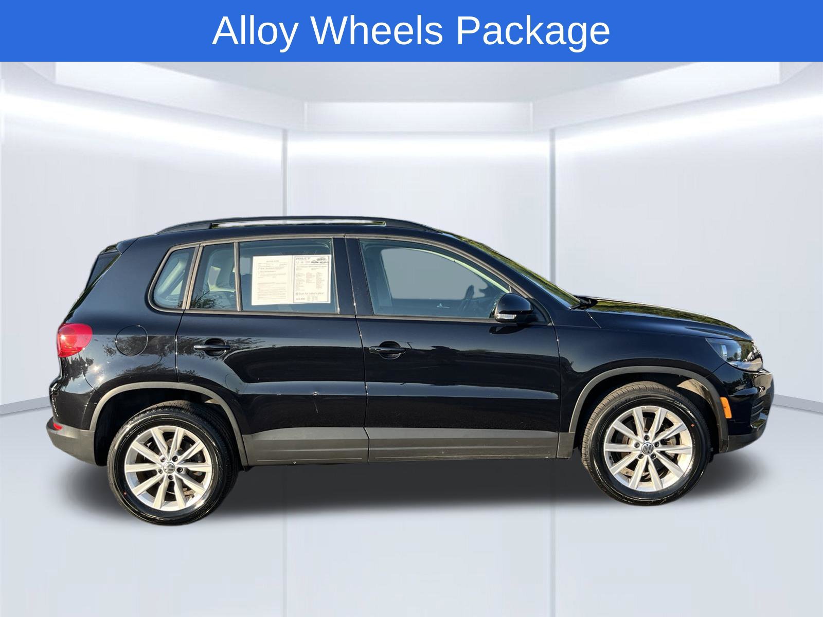 Used 2018 Volkswagen Tiguan Limited w/ Premium Package AWD/4WD image 4