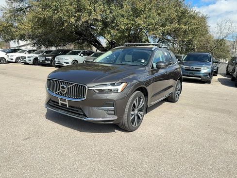 Certified 2023 Volvo XC60 T8 Plus w/ Protection Package Premier image 2