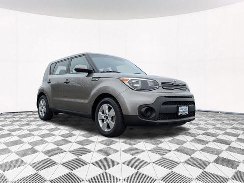 Used 2018 Kia Soul FWD image 11