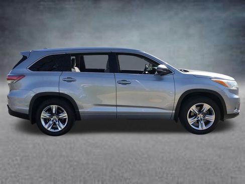 Used 2015 Toyota Highlander Limited Platinum AWD/4WD image 10