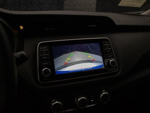 New 2025 Nissan Kicks Play S image 34