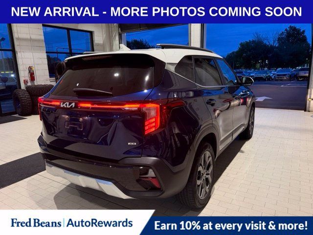 Used 2024 Kia Seltos S AWD/4WD image 7