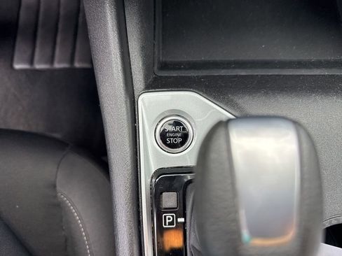 Used 2025 Nissan Altima 2.5 SV image 5