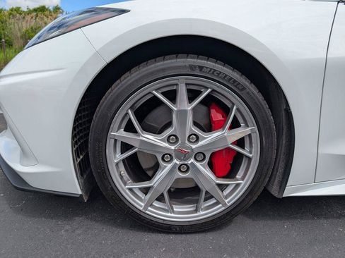Used 2023 Chevrolet Corvette Stingray Premium Conv w/ Z51 Performance Package RWD image 6
