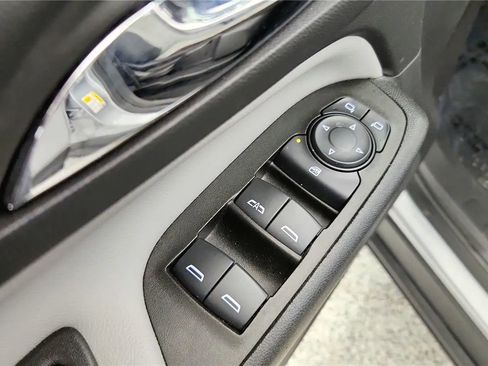 Used 2023 Chevrolet Equinox LS w/ Driver Confidence II Package AWD/4WD image 29