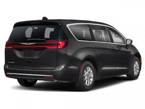 New 2026 Chrysler Pacifica Limited FWD image 5