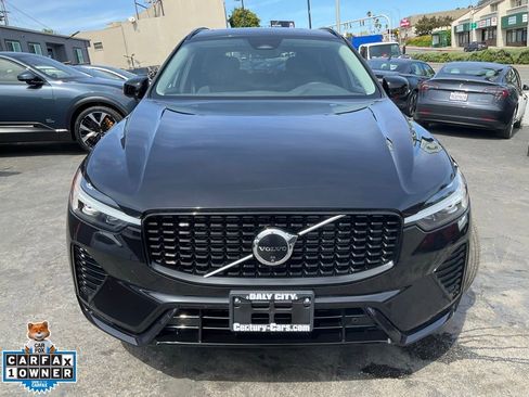 Used 2025 Volvo XC60 B5 Plus image 2