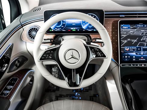 Certified 2023 Mercedes-Benz EQS 450+ SUV image 10