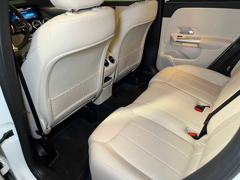 Certified 2025 Mercedes-Benz GLA 250 GLA 250 image 17