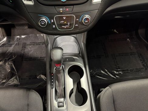 Used 2022 Chevrolet Malibu RS image 16