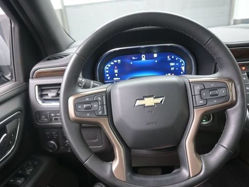 Used 2023 Chevrolet Tahoe High Country w/ Premium Package 2 AWD/4WD image 8