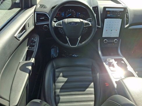 Certified 2024 Ford Edge SEL AWD/4WD image 11