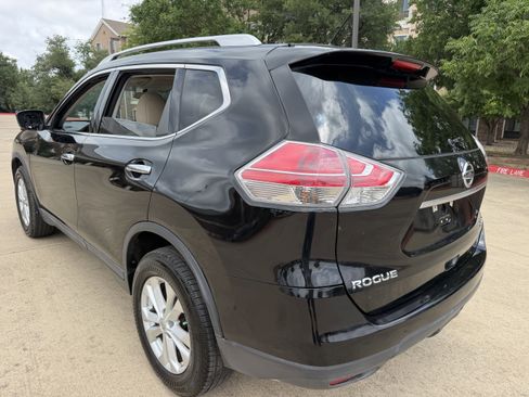 Used 2015 Nissan Rogue SV w/ SV Premium Package AWD/4WD image 5