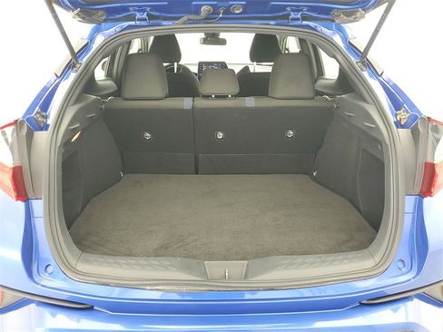 Used 2020 Toyota C-HR XLE image 10
